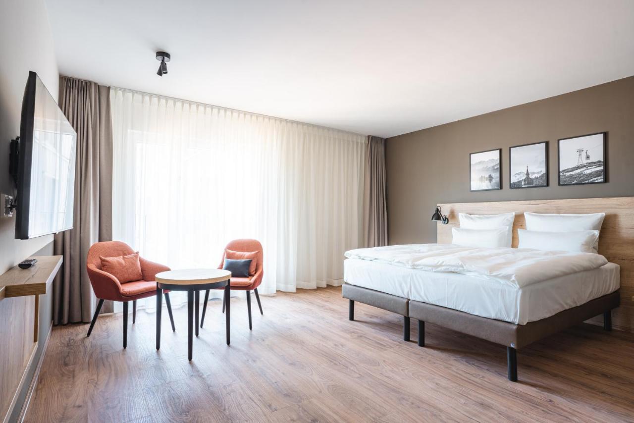 Aja Hotel 4*