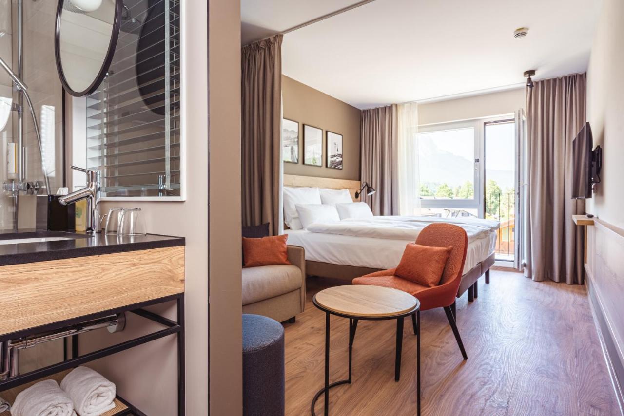 Aja Hotel 4*
