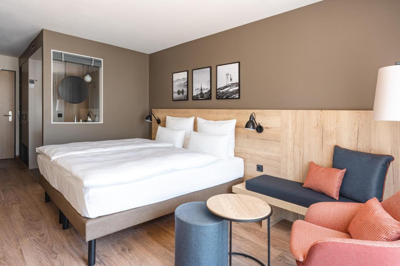 Aja Hotel 4*